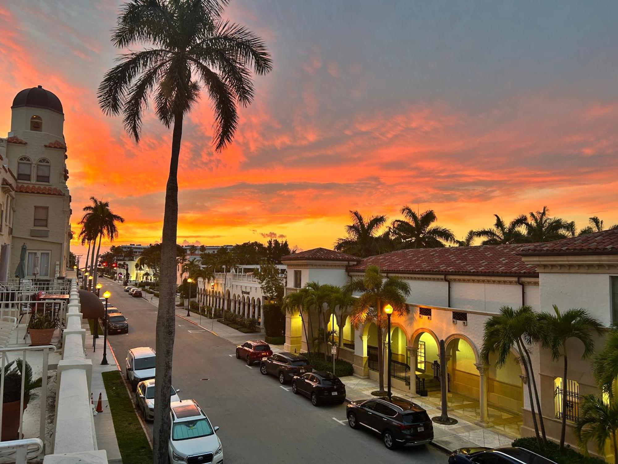 Orchid Suites - Historic Palm Beach Hotel Condominium Exterior photo