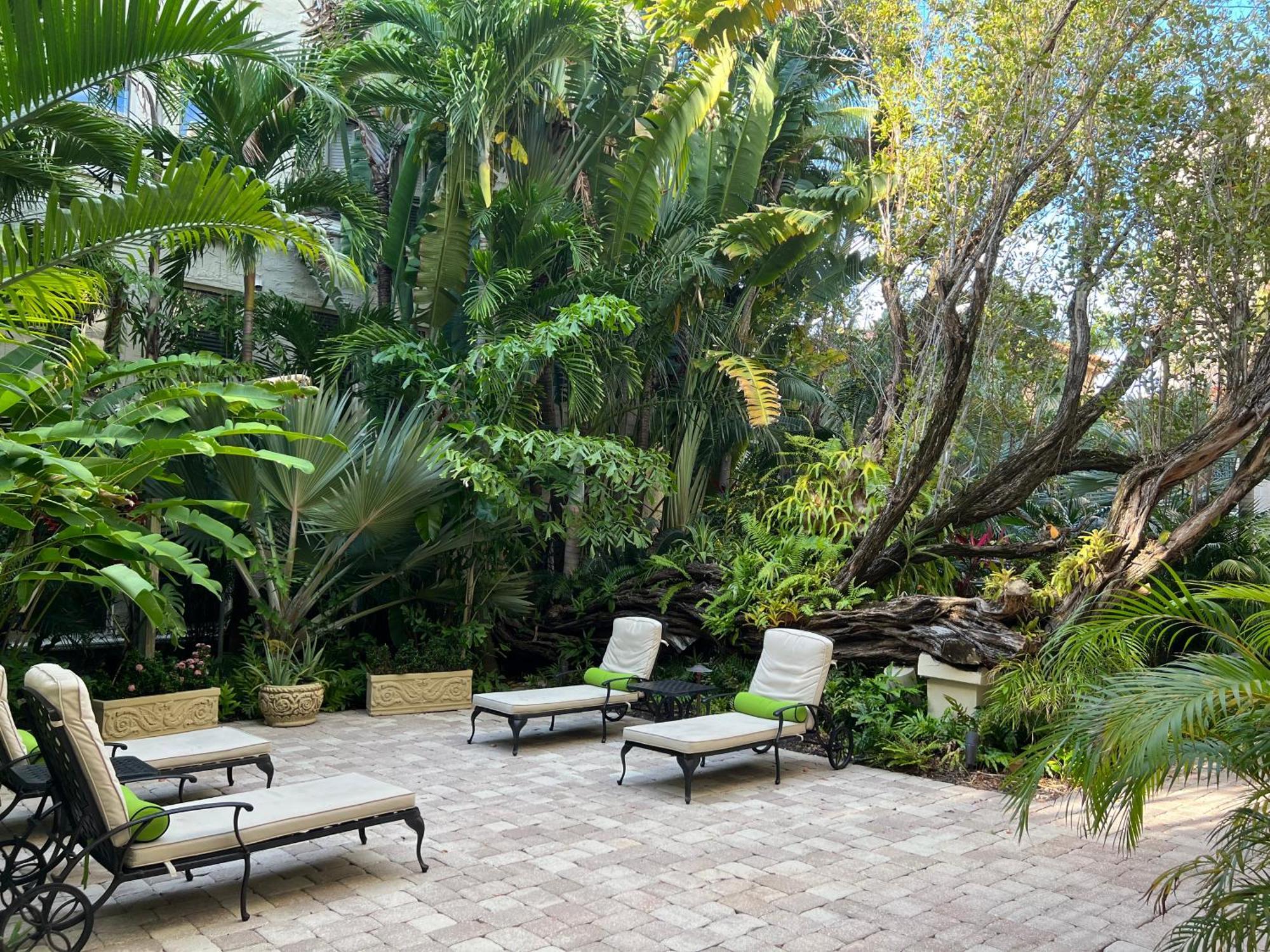 Orchid Suites - Historic Palm Beach Hotel Condominium Exterior photo